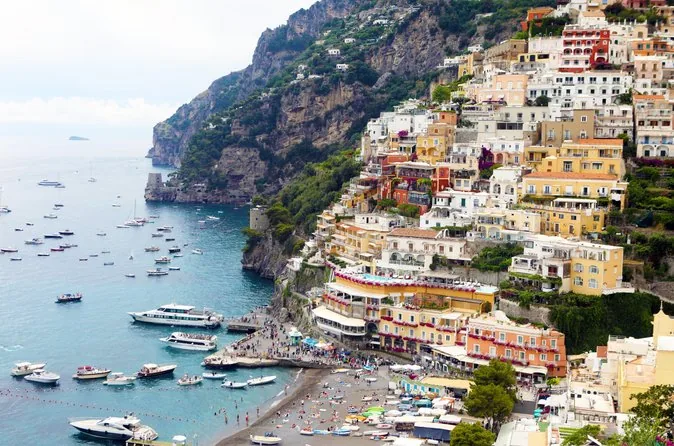 Bootstour an der Amalfiküste ab Sorrento