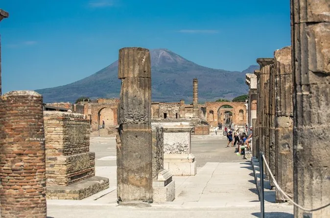 Pompeji & Vesuv: Ganztagestour mit Führung